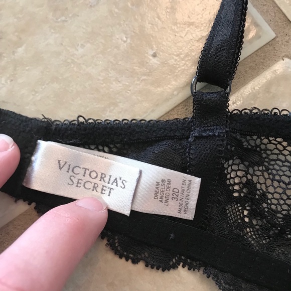 Victoria’s Secret Bra - Picture 4 of 4